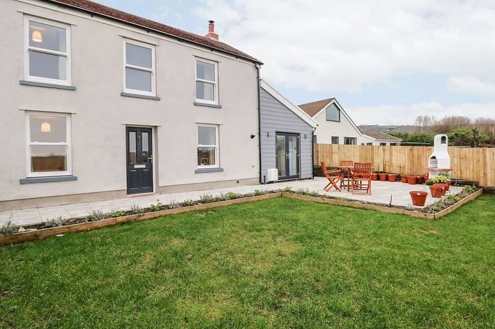 Cottage for 6 people, with hot tub and garden, with pets - 1