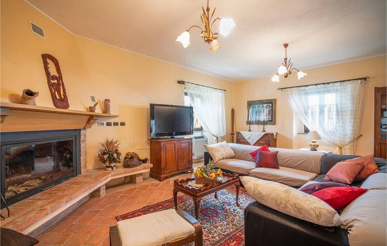 Casa de vacaciones para 10 personas con vistas in Apecchio, Pesaro-Urbino