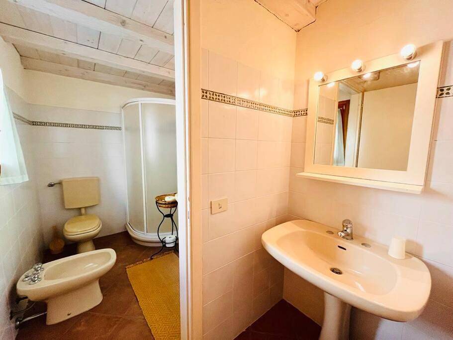 Casa Mina(Wi-fi & Tv) in Serralunga di Crea, Province d'Alexandrie