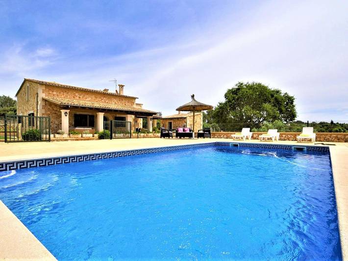 Villa for 10 people, with garden and terrace - 1