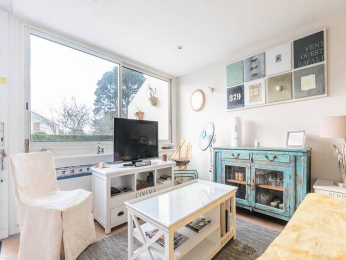 Gîte pour 4 personnes, avec piscine et jardin, adapté aux familles dans Port de Gourmalon - 3