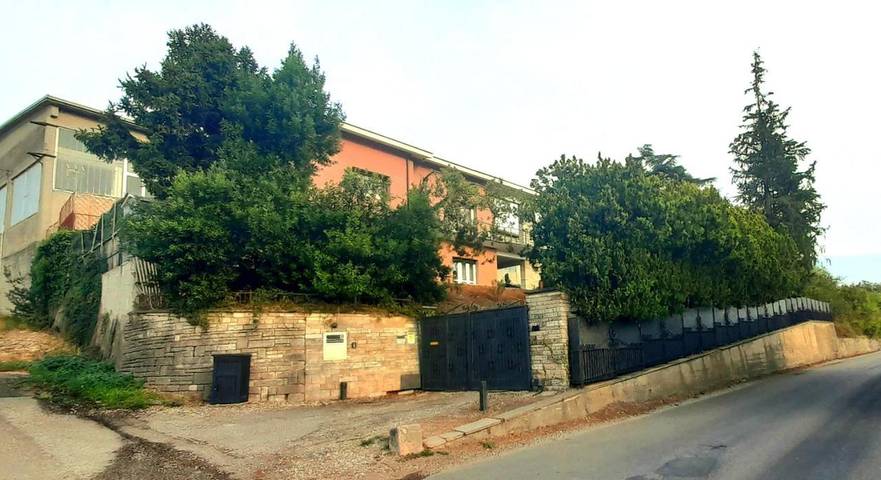 B&b per 2 persone, con Terrazza e Giardino nonché Panorama a Sant'Ambrogio di Valpolicella