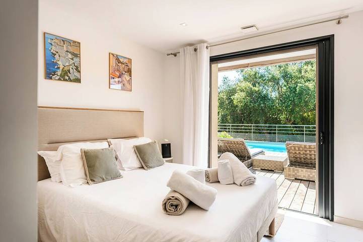 Location de vacances pour 12 personnes, avec jardin dans Plage Cala Rossa - 3