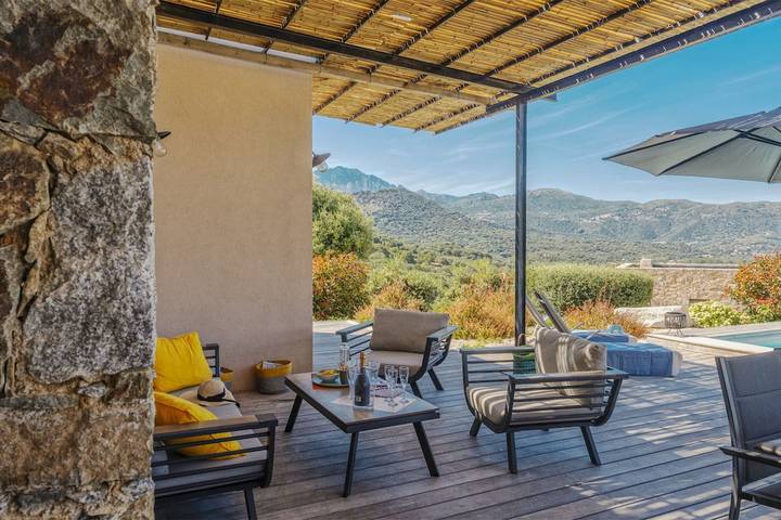 Location de vacances pour 6 personnes, avec jardin ainsi que piscine et terrasse, adapté aux familles à Corbara - 3