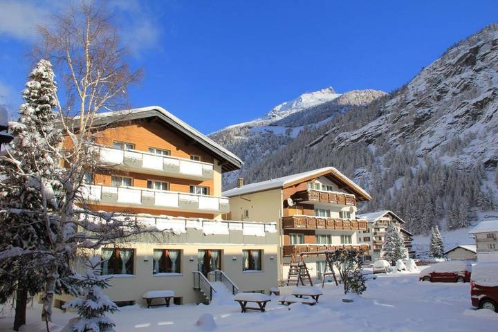 Gîte pour 2 personnes, avec vue et jardin à Saas-Grund - 2