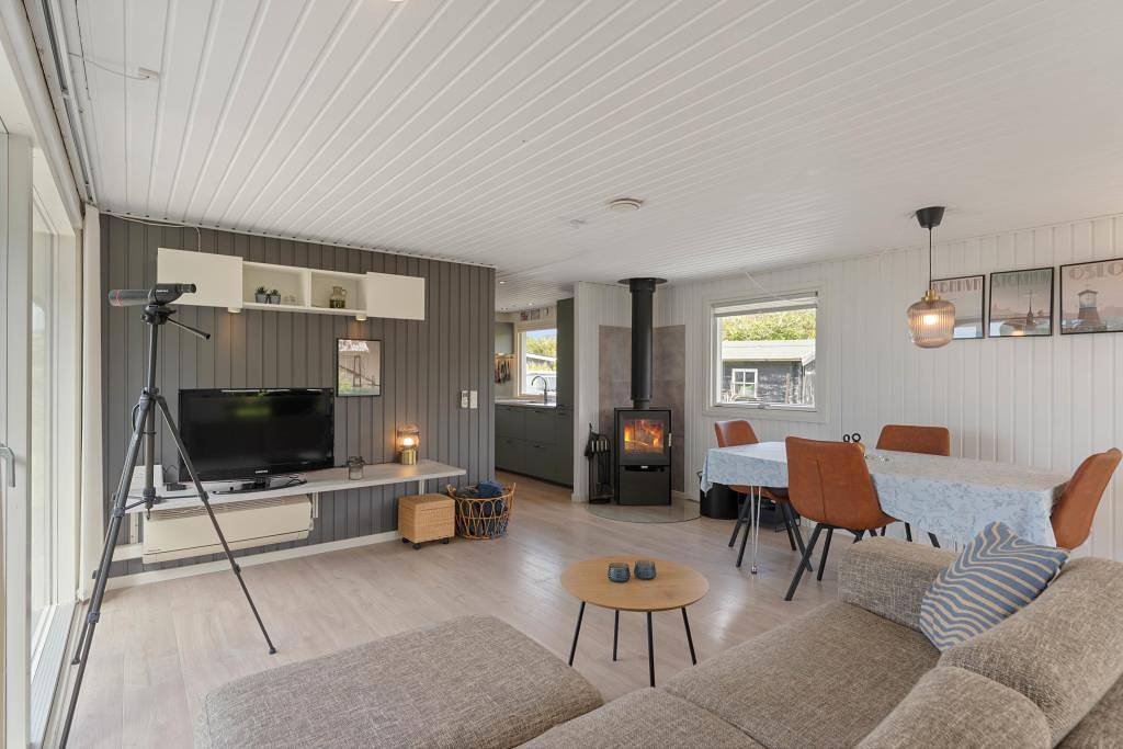 Charmantes Ferienhaus mit eingezäuntem Grundstück in Fjand in Ulfborg, Nissum Fjord