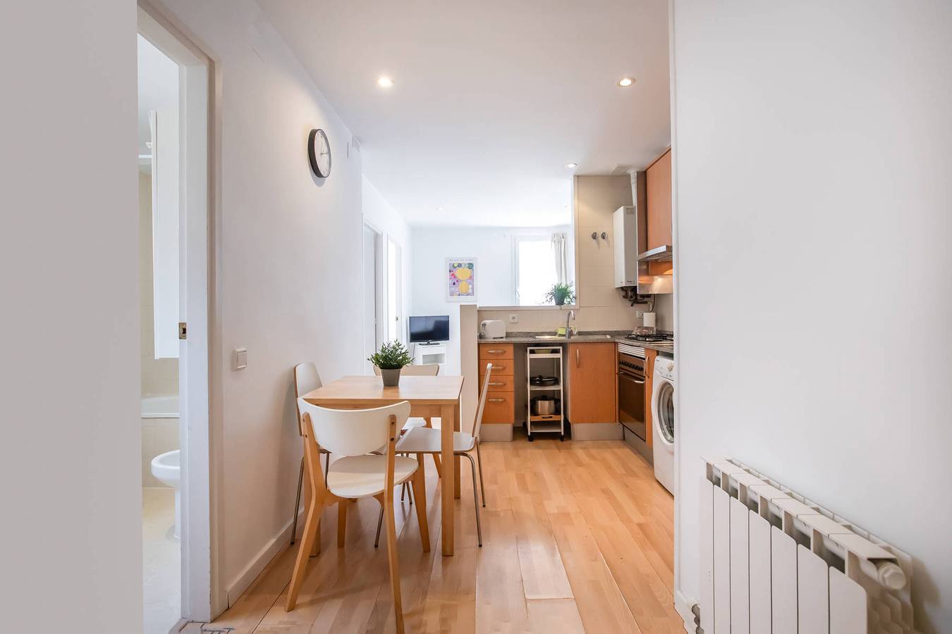Geheel appartement, 23Ptbg1090 - Beautiful 2br Apartment near Sants in Barcelona Centre, Barcelona
