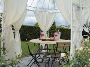 Gîte pour 6 personnes, avec jardin et piscine à Montecarlo (Toscane)