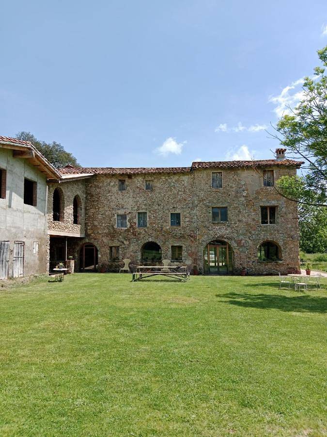 Gîte pour 7 personnes, avec jardin et vue, adapté aux familles à Olot