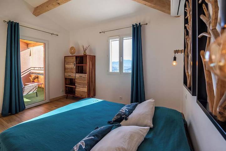 Location de vacances pour 14 personnes, avec jacuzzi et jardin, animaux acceptés à Payzac (Ardèche) - 3