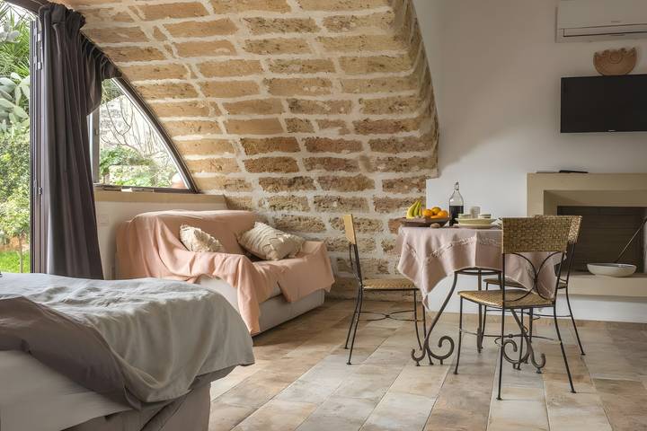 Entire apartment, Fata bianca: botanical garden, swimming pool and whirlpool in Novoli, Lecce Province