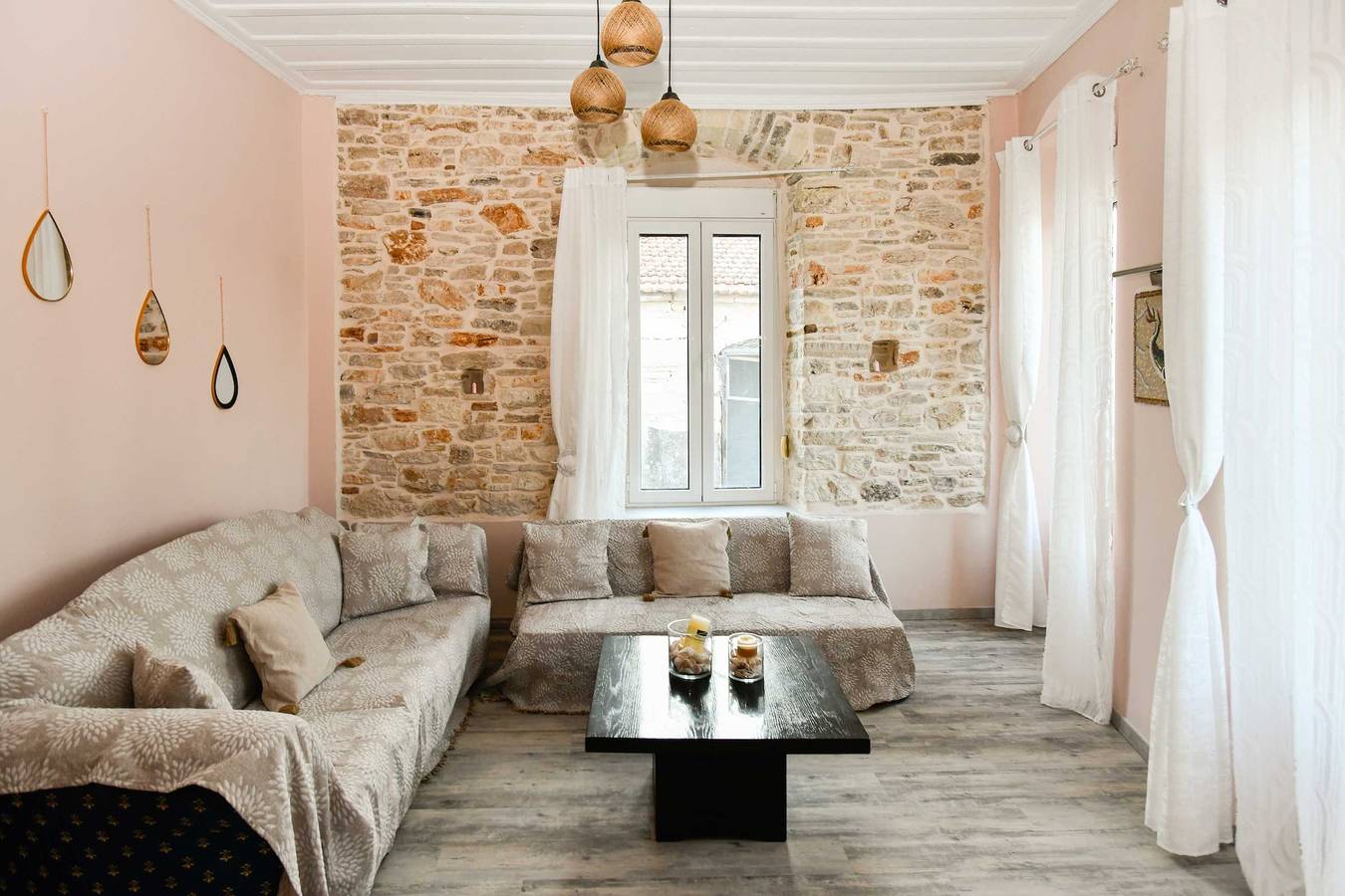 Geheel appartement, Vakantieappartement voor 6 personen met balkon/terras in Samos