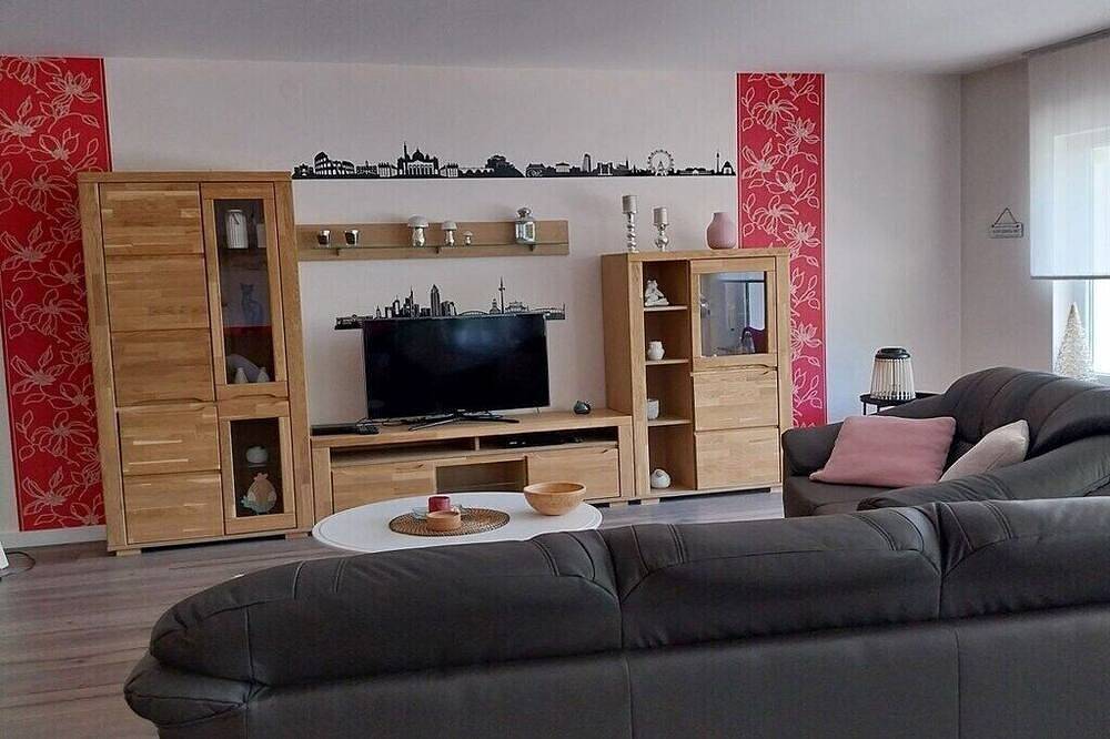 Ferienwohnung mit 2 Schlafzimmer in Hohenahr, Naturpark Lahn-Dill-Bergland