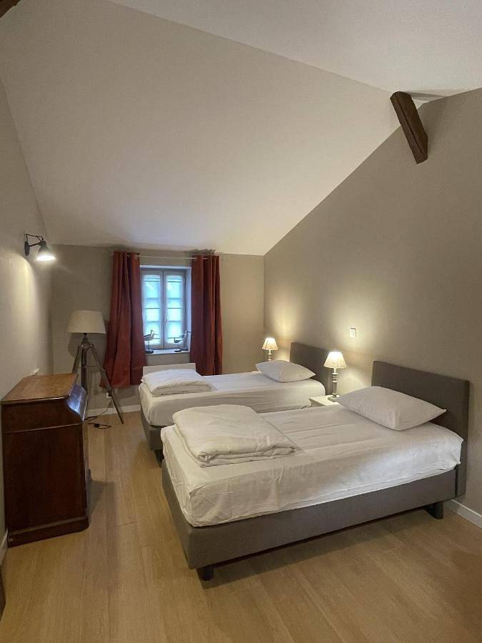 Location de vacances pour 2 personnes, avec jardin ainsi que piscine et terrasse à Lugon-et-l'Île-du-Carnay - 3