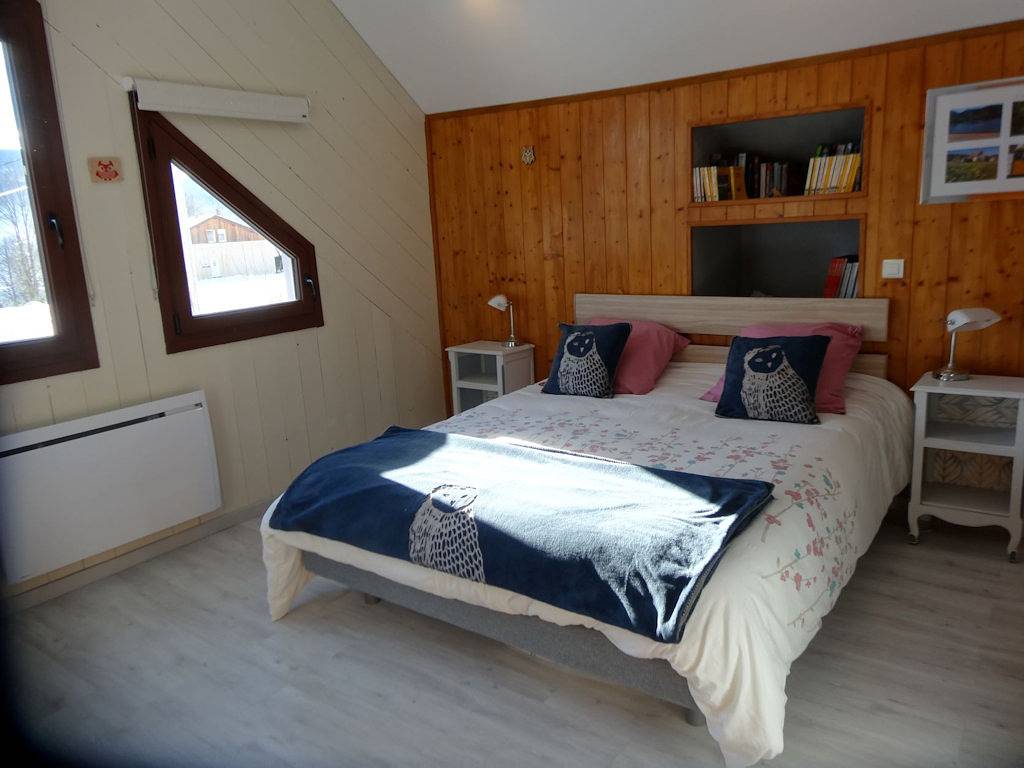 Chambre d'hôtes "Le Chalet des Beuquillons" - Chambre La Chouette in Gérardmer, Parc naturel régional des Ballons des Vosges
