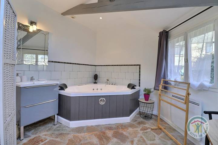 Gîte pour 2 personnes, avec jardin, animaux acceptés à Mont-Dol - 3