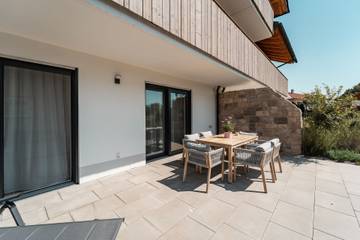 Ferienwohnung für 4 Personen, mit Balkon/Terrasse und Terrasse, kinderfreundlich in Übersee