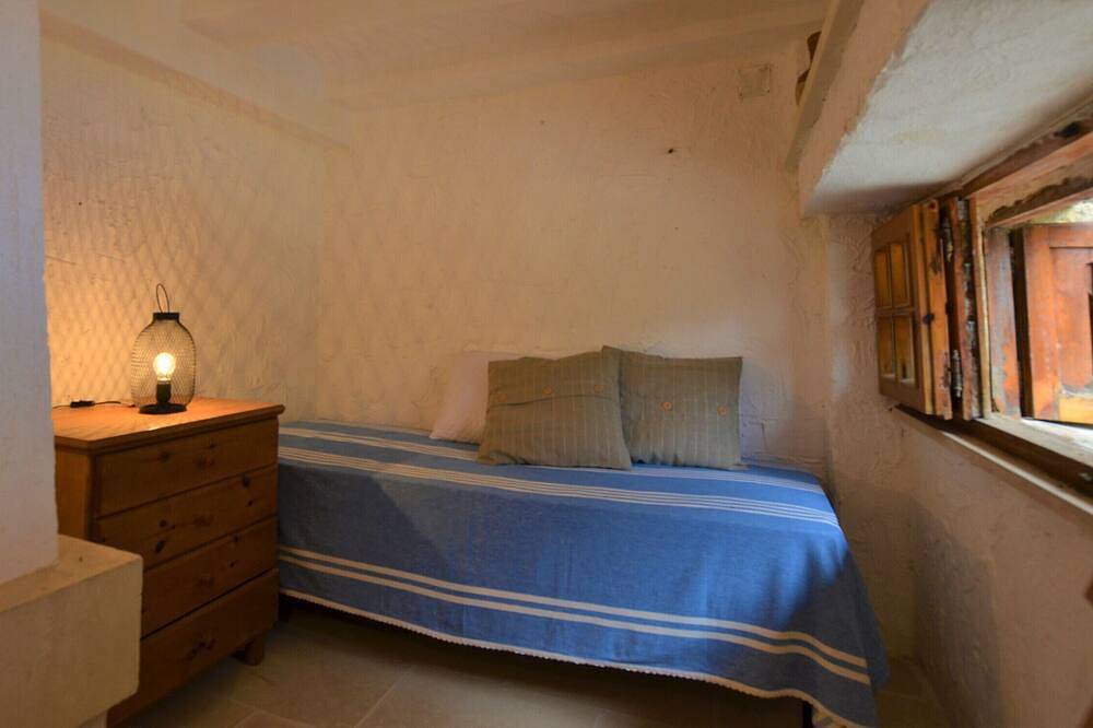 Romantic trullo with sea access and stunning views (house G) in Castro (Lecce), Lecce Province