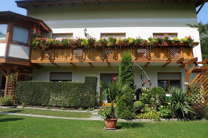Ferienwohnung für 7 Personen, mit Terrasse und Garten in Wiener Alpen