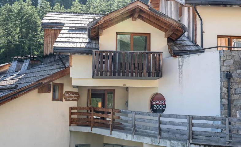 Location de vacances pour 6 personnes, avec Balcon ainsi que Terrasse et Piscine à Les Orres