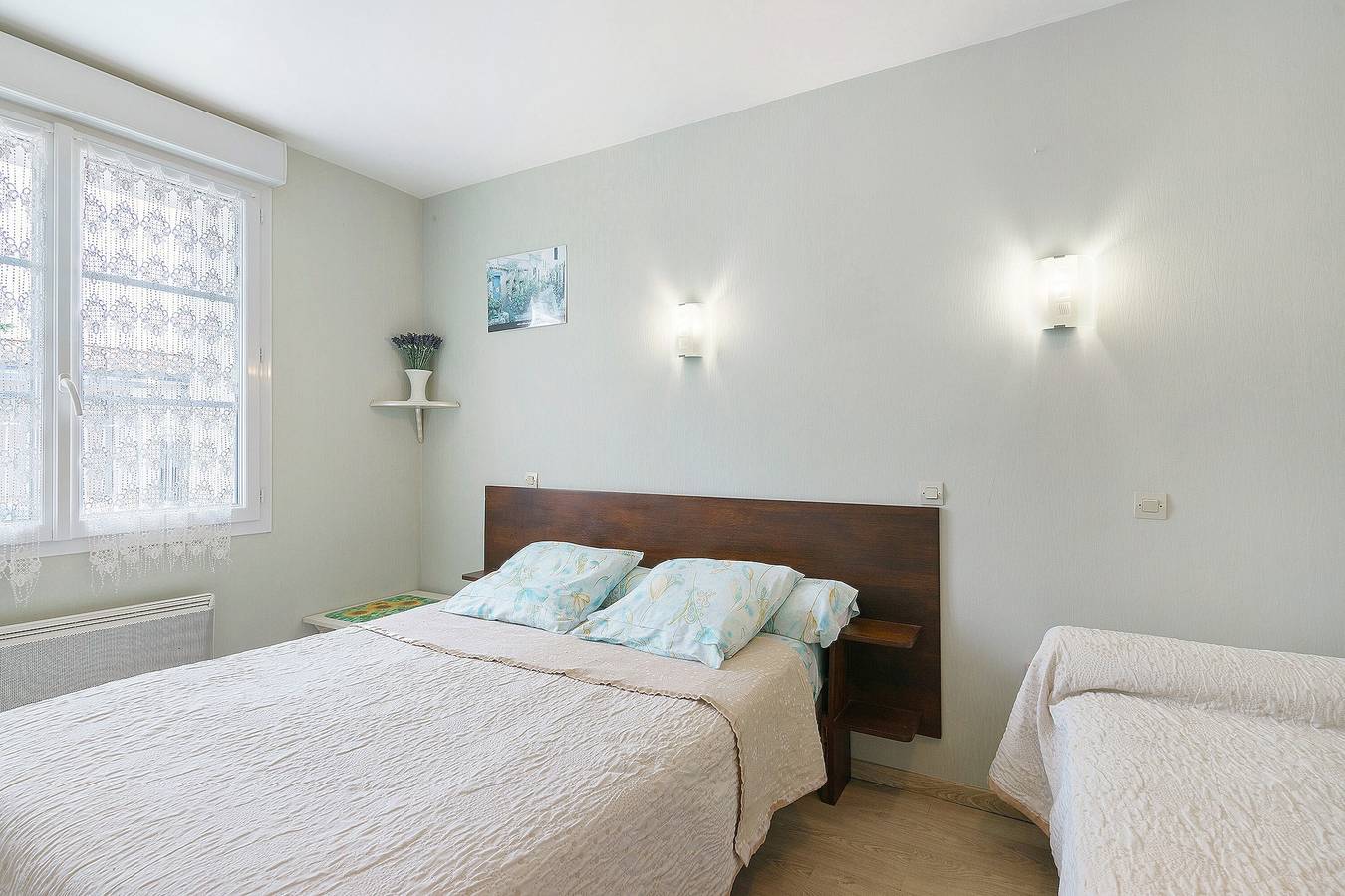 Chambre d’hôtes Vanille avec terrasse partagée, jardin privé et Wi-Fi in Semussac, Région de Saintes