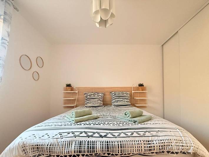 Gîte pour 2 personnes, avec terrasse et vue dans Cassy - 4