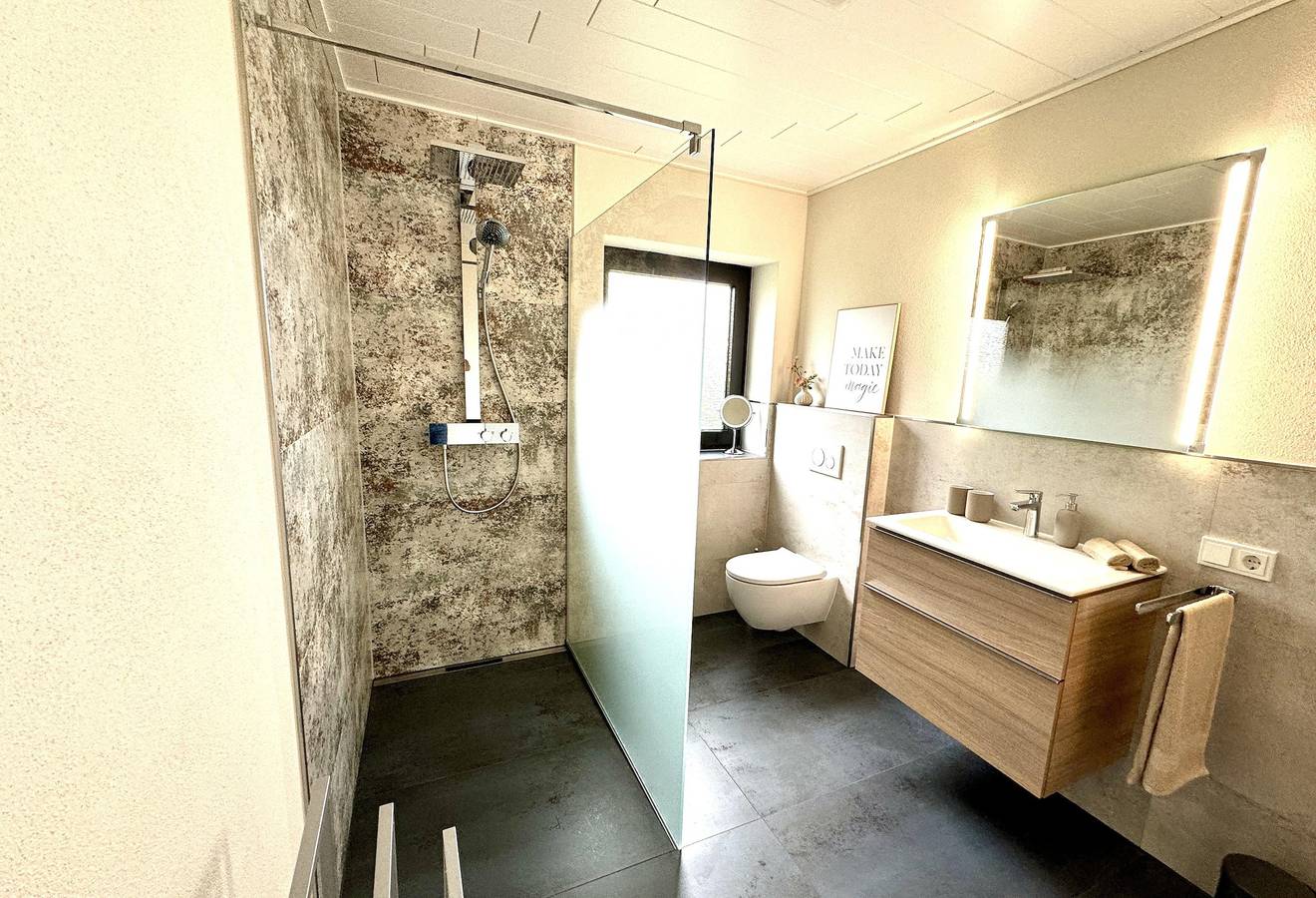 Ganze Ferienwohnung, Die Wohlfühloase an der Mosel in Osann-Monzel, Bernkastel-Kues & Umgebung