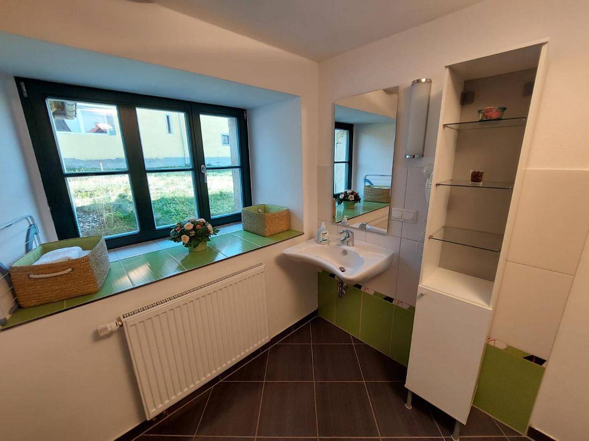 Ganze Wohnung, Apartment - Ground Floor in Glashütte, Osterzgebirge