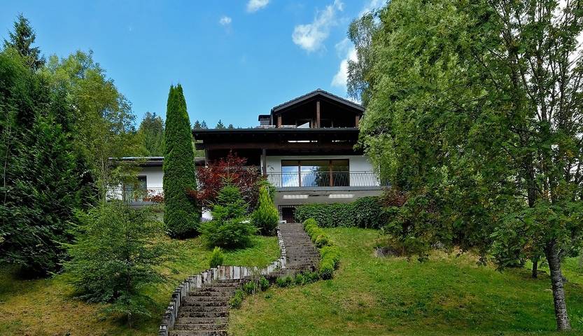 Ferienhaus für 8 Personen, mit Balkon und Garten sowie Seeblick - 1