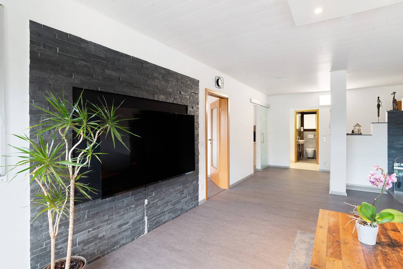 Ganze Wohnung, Ferienwohnung 'Haus Erika' mit Privatterrasse, Fitnessraum und Sauna in Bad Teinach-Zavelstein, Nordschwarzwald