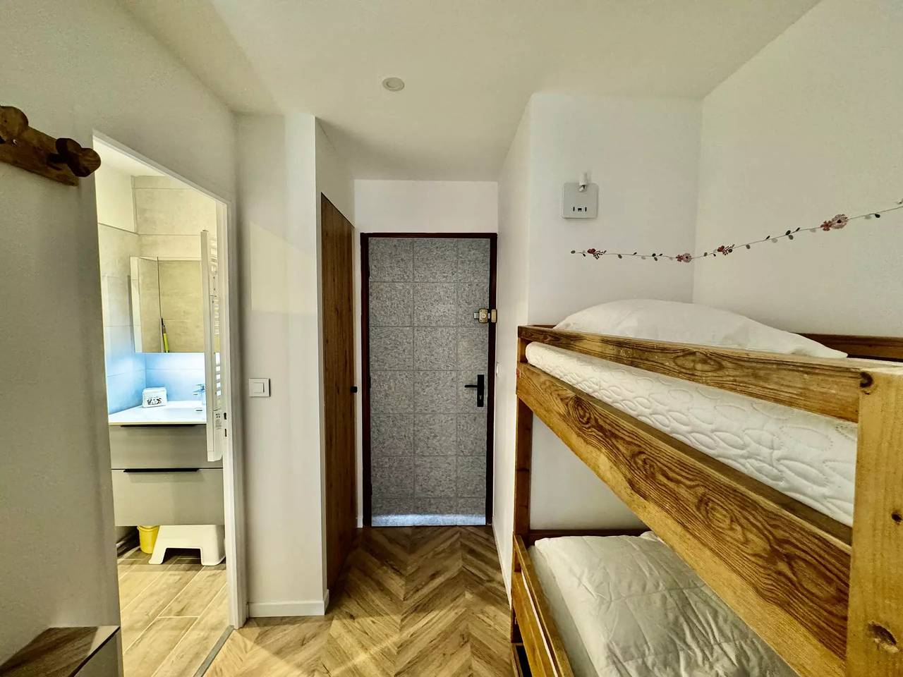 Estudio entero, Espacioso estudio cerca de las pistas, balcón sur y hermosa vista, Wifi incluido, Pra Loup in Pra-Loup, Uvernet-Fours