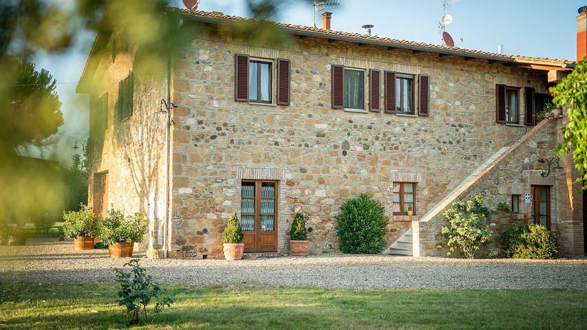 Casa vacanza per 8 persone, con giardino e piscina, con animali domestici in Colle di Val d'Elsa