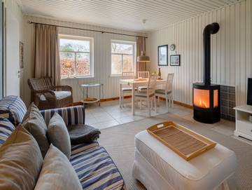 Ferienhaus für 4 Personen, mit Ausblick und Garten in Nordstrand