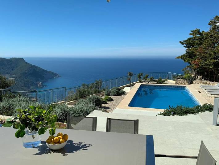 Chalet para 8 personas, con jardín además de vistas y piscina - 1