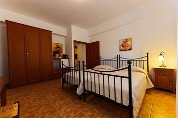 Villa for 6 People in Stoupa, Mani Peninsula, Photo 4