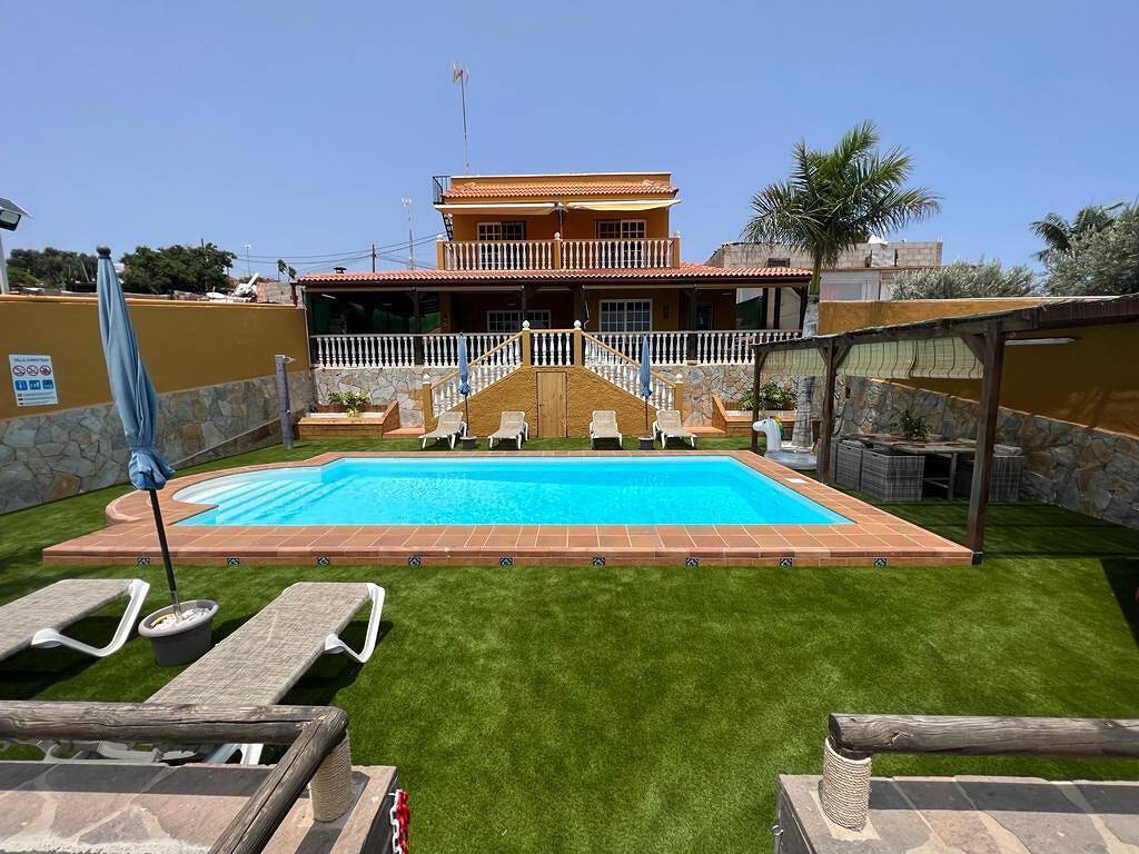 Casa de vacaciones "Villa Christisay" con vistas al mar, piscina y Wi-Fi in Salobre, San Bartolomé de Tirajana