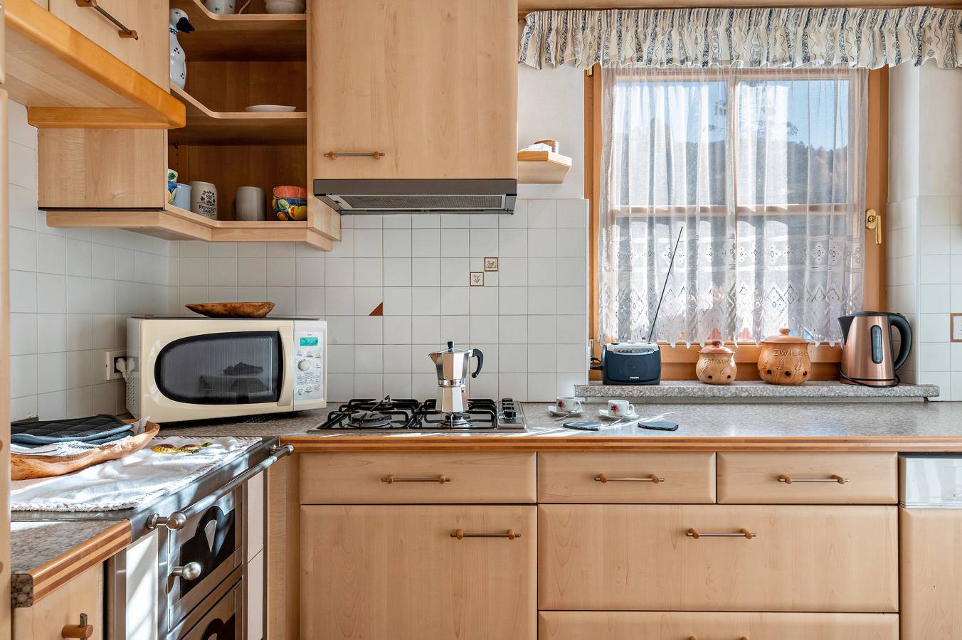 Appartamento intero, Appartamento '1' con vista sulle montagne, giardino in comune e Wi-Fi in Badia, Dolomiti Superski