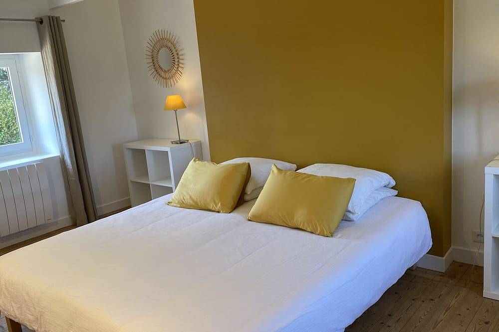 La Maison de Sainte Marguerite, au Pied des Dunes in Landéda, Brest region