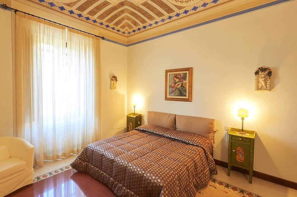 Ganze Wohnung, Wohnung in einem eleganten Gebäude 800 in der Nähe der Grotta Giusti natural spa in Monsummano Terme, Pistoia Provinz