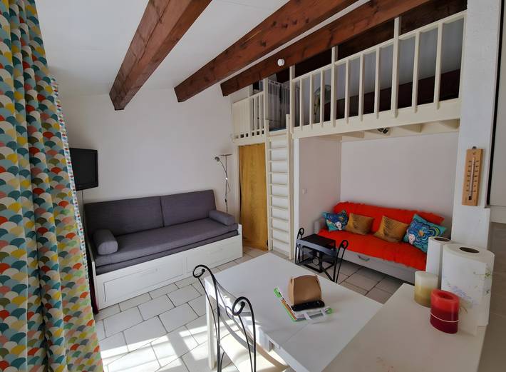 Studio für 4 Personen, mit Garten und Kinderpool sowie Balkon in Saint-Mandrier-sur-Mer