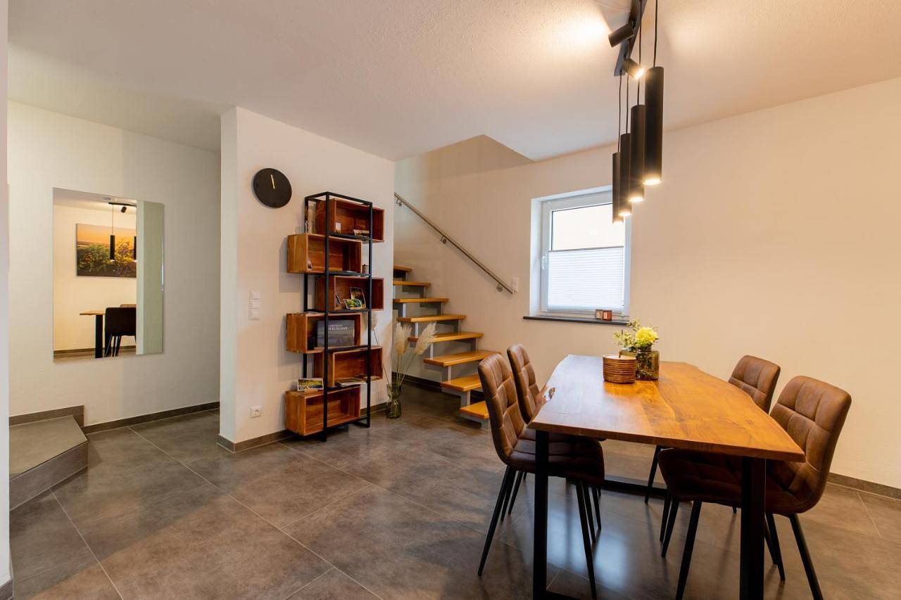 Ganze Wohnung, One-Bedroom Apartment in Pleisweiler-Oberhofen, Südliche Weinstraße