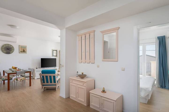 Villa für 12 Personen in Jasenice - 3