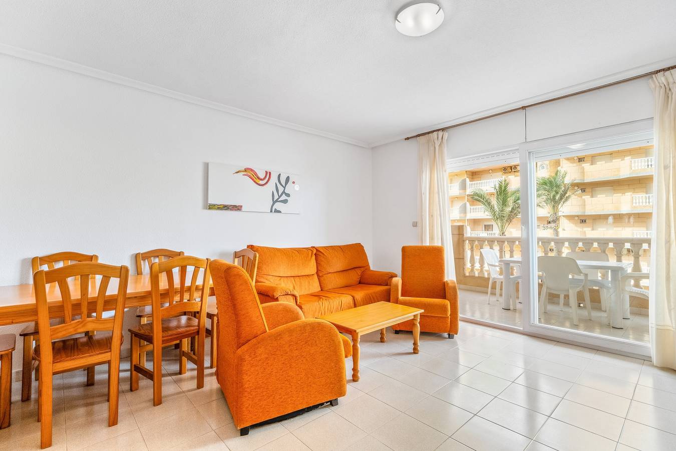 Appartement entier, Appartement 'Castillo De Mar F3 Torre Sur 2a' avec vue sur la mer, piscine partagée et Wi-Fi in San Javier, Costa Cálida