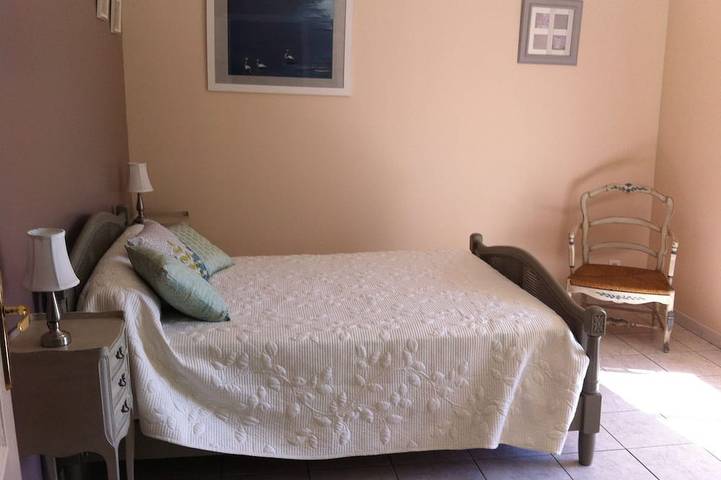 Villa pour 10 personnes, avec jardin ainsi que sauna et jacuzzi, animaux acceptés à Gordes - 2