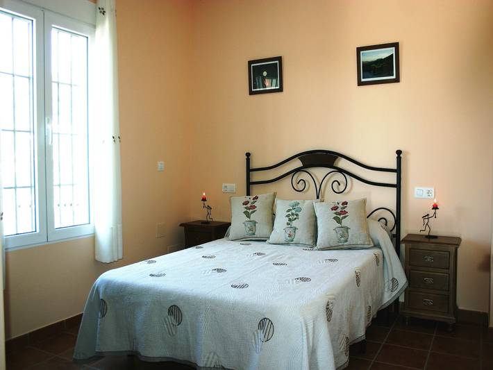 Casa rural para 8 personas, con piscina además de jardín y terraza, Familias con niños en Álora - 4