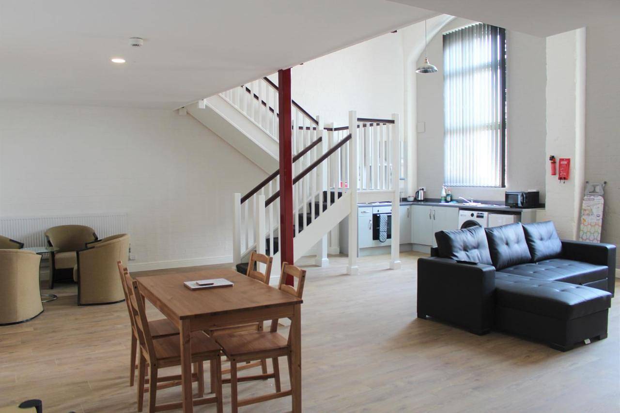 Entire apartment, Apartment - Split Level in Kingston upon Hull, Yorkshire