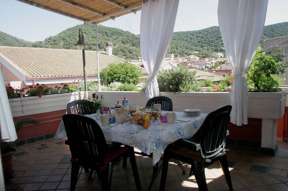Entire apartment, Apartment/ flat - Teulada in Teulada, Cagliari Province