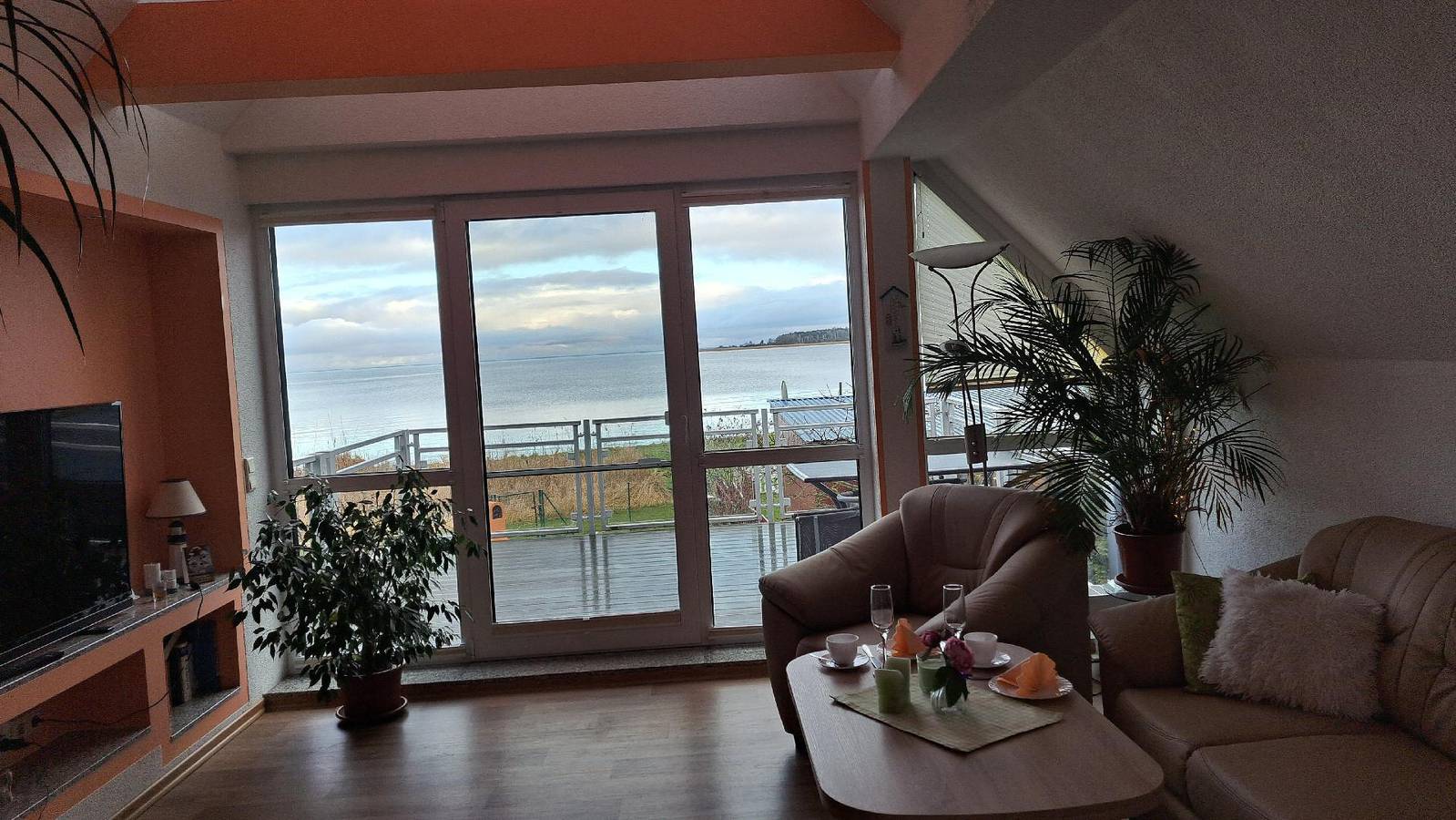 Cały apartament wypoczynkowy, Apartament wakacyjny dla 4 osób z balkon in Altwarp, Zalew Szczeciński