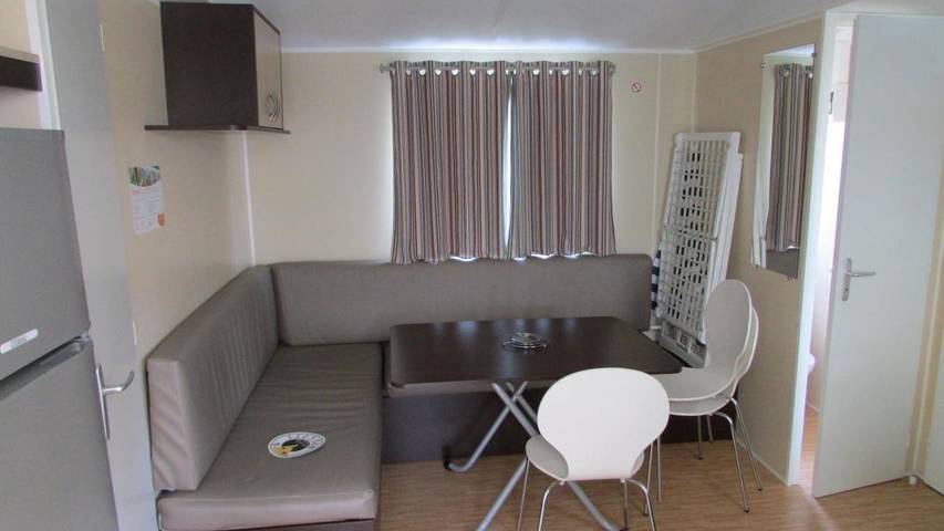 Camping pour 6 personnes, avec piscine et terrasse à Saint-Georges-de-Didonne - 2