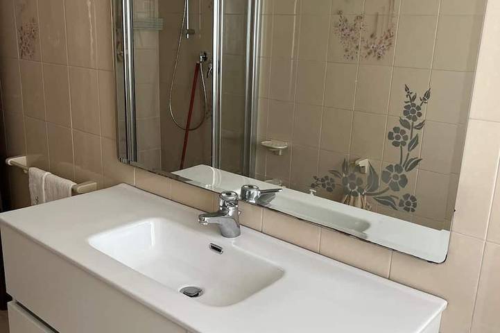 Appartement entier, Apartment 10 minutes from the Theater and the historic home of Gioacchino Rossini. in Pesaro, Valle del Metauro